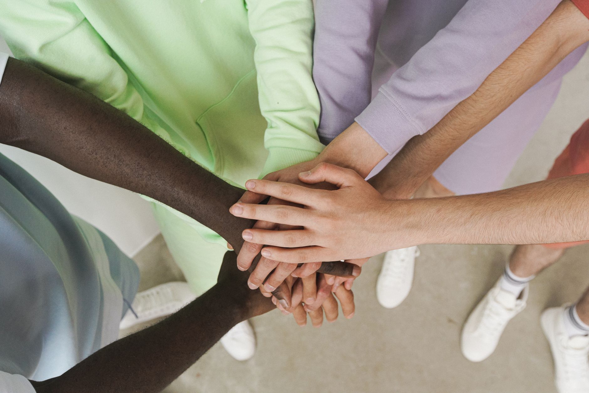 Physiotherapeuten-Team bei der Patientenbetreuung in der Praxis am Killesberg